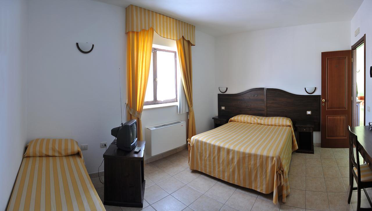 Hotel Pietrapanna Calvello 객실 사진